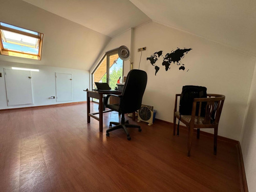 En Venta Cómoda Casa En Club De Golf Los Lirios