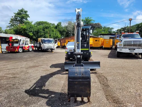 Miniexcavadora Bobcat E42 Modelo 2013