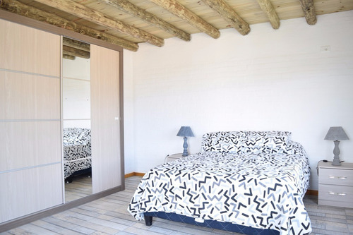 Imagen 15 de 30 de Casa De 3 Dormitorios Y 2 Baños A 50 Mts De La Playa