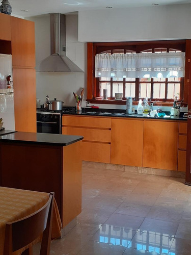 Imagen 10 de 30 de Chalet Sobre Lote De 10 X 32 - Parque Ayerza - Castelar Nort