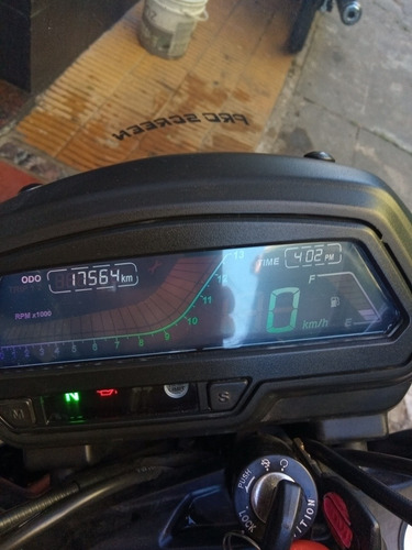 Imagen 8 de 10 de Bajaj Dominar 400