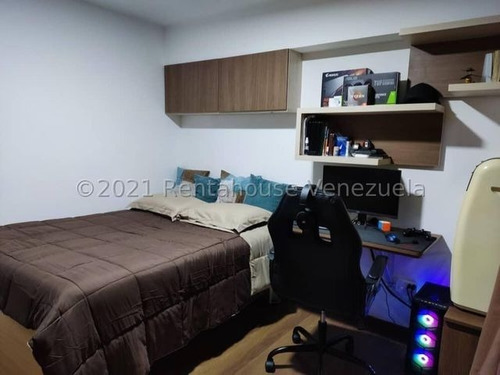 Imagen 24 de 30 de Mls #22-11170 Listo Para Habitar, Totalmente Remodelado, Habitación Principal Con Vestier Y Baño, En Edificio Bien Mantenido. Vigilancia Privada. Areas De Esparcimiento. Nunca Falta El Agua. Afm.