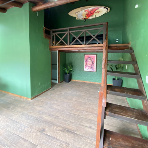 Venta Hermosa Casa De Tres Dormitorios, Cuatro Baños, Barbacoa Y Piscina Ciudad De La Costa Médanos De Solymar