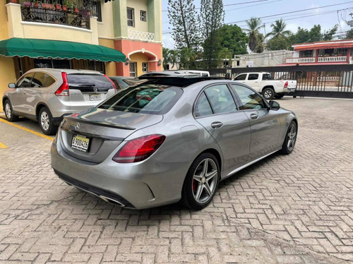 Imagen 4 de 15 de Mercedes Benz Clase C 300 Americano
