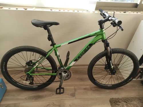 Bicicleta trek 4300 aro 26 sale