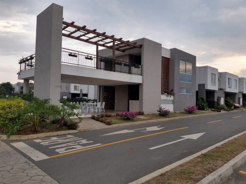 Imagen 18 de 20 de Alquilo Excelente Casa En Condominio En Ciudad Country