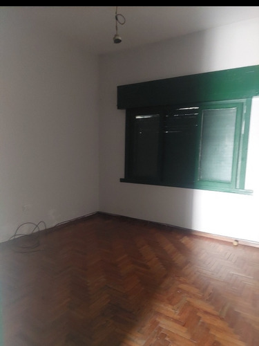 Banfield Este Casa De 4 Ambientes Dueña Directa