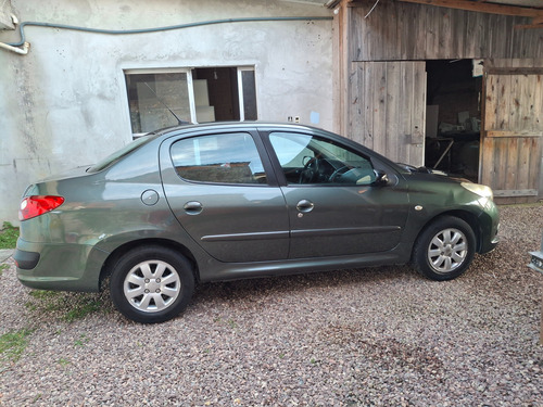 Peugeot 207 Passion 1.4 Xr Flex 4p