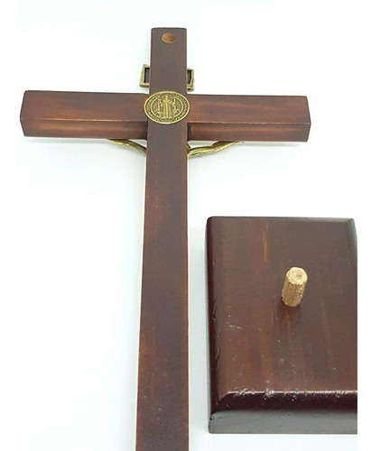 Imagem 3 de 3 de Crucifixo De Parede Medalha De São Bento