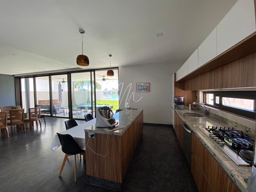 Imagen 16 de 29 de Casa En Venta En Cancún En Lagos Del Sol