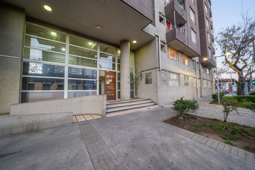 Depto Remodelado Como Nuevo En Venta De 3 Dorm. En Santiago