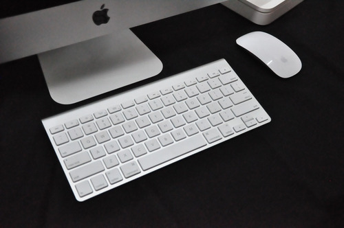 iMac 21,5 + Time Capsule Imperdível