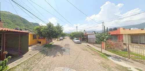 Casa En Venta, Frac. Los Naranjos, Autlan De Navarro, Jalisco. 2 Recamaras, 2 Baños, 1 Estacionamientos. ¡¡¡ Remate Bancario !!! -jmjc9