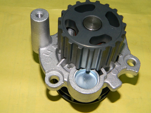 Bomba De Agua A3 Vw Bora Golf 4 Polo New Beetle 1.9 Tdi Sdi