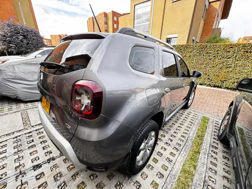 Renault Duster 1.3 Intense Cvt