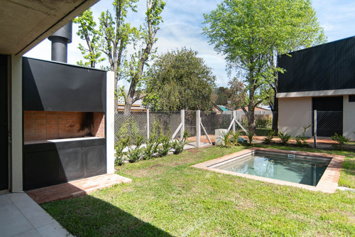 Casa A Estrenar City Bell 3 Dormitorios+pileta