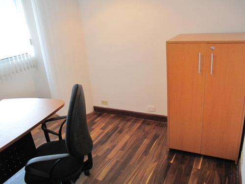 Oficina En Alquiler En Los Palos Grandes 25-22611 Yf