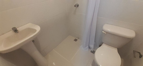 Imagen 7 de 20 de Apartamento En Alquiler En Naco Con Línea Blanca 2 Hab