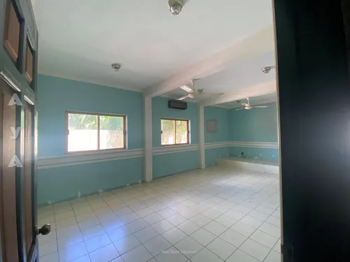 Casa En Venta, Estilo Chino Original, 5 Recámaras, Piscina, Cancha Basquet, Valladolid, Yucatán