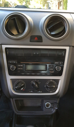 Volkswagen Voyage 1.6 Comfortline 101cv 2014 Gnc