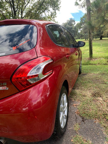 Peugeot 208 1.5 Allure Touchscreen