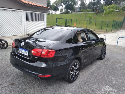Volkswagen Jetta 2011 2.0 Comfortline Flex 4p Automática