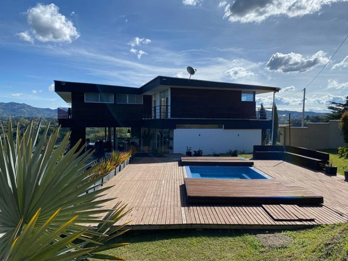 Imagen 25 de 30 de Hermosa Casa Campestre De 2 Plantas En Venta En El Peñol $ 3.000.000.000