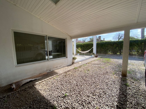 Imagen 14 de 15 de Importante Casa Villa Allende Golf - 5 Dorm / 2 En Planta Baja - 270 Cub Pileta Lavadero