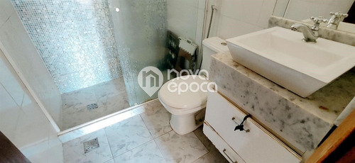 Apartamento De Frente Para A Floresta Da Tijuca - Com Terraço - Valorização Garantida.