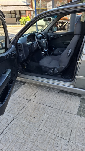 Alfa Romeo 145 2.0 Quadrifoglio