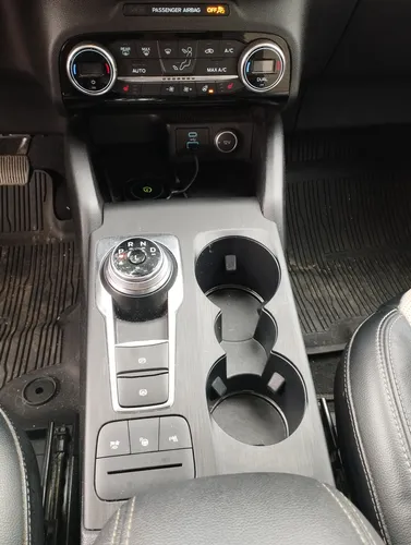 Ford Escape TITANIUM HEV TP 2500CC 4X4