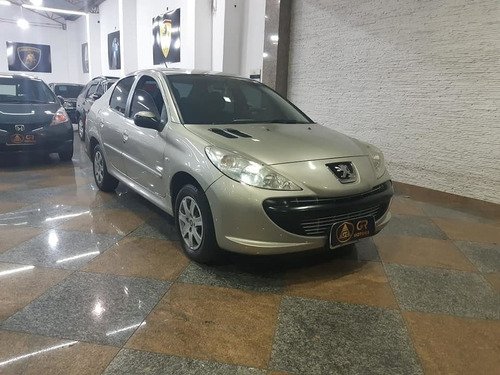 Peugeot 207 1.4 Xr Passion 8v Flex - 2011