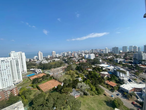 Apartamento En Venta De 2 Dormitorios ; Punta Del Este