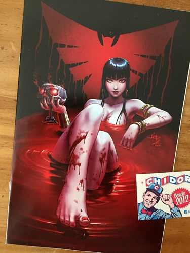 Comic - Vampirella #11 Creees Virgin Blood Variant