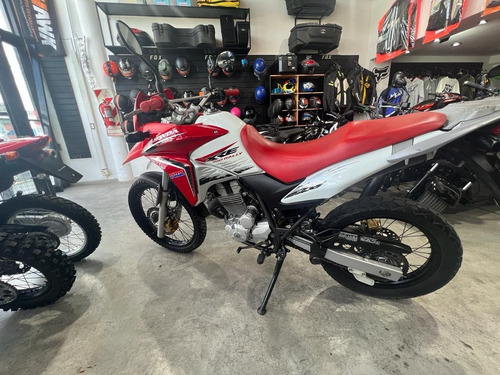 Imagen 2 de 8 de Honda Xre 300 Rally