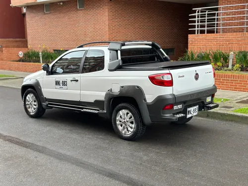 Fiat Strada 1.6 Adventure Locker Doble Cabina