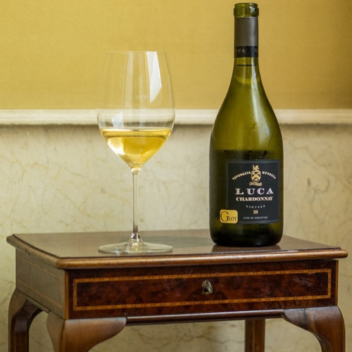 Imagen 2 de 10 de Vino Luca Chardonnay Caja X 6 X 750ml.