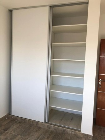 Imagen 8 de 10 de Departamento 2 Amb Con Cochera Y Balcon