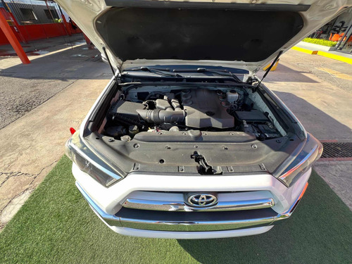 Toyota 4runner Limited 4x4