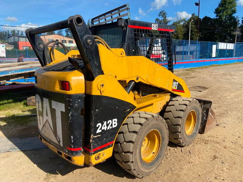 Minicargador 242b - Caterpillar - 100% Funcional