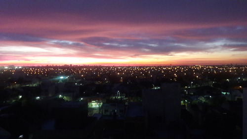 Dueño Directo Vende 2 Amplios Departamentos Con Vista Panorámica Y Cochera Cubierta. Apto Crédito. Excelente Ubicación En Moron A Pocas Cuadras Del Centro Comercial. Sin Comisión Inmobiliaria