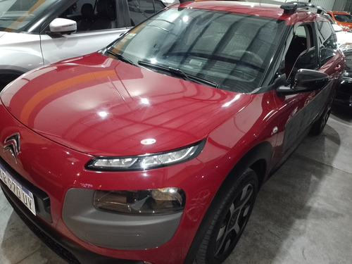 Imagen 11 de 24 de Citroën C4 Cactus 2017 1.2 Puretech 110 At6 S&s Shine