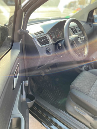 Imagen 13 de 24 de Volkswagen Suran 2017 1.6 Comfortline