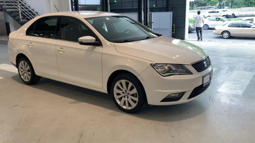 Imagen 5 de 15 de Seat Toledo 2017 1.4 Style Dsg