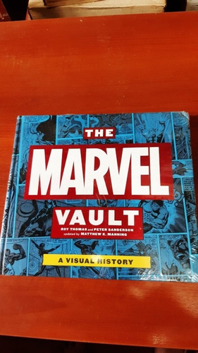 Imagen 1 de 3 de Marvel Vault - A Visual History - Libro Tapa Dura En Ingles