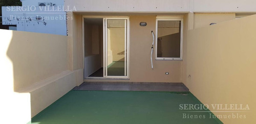 Imagen 12 de 17 de Departamento De Dos Dormitorios En Venta En Rosario
