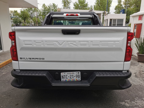 Imagen 13 de 15 de Chevrolet Silverado 4x4 Cabina Regular 3913