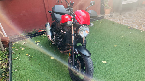Motor V-twin De 645 Cc, Inyección, Abs,