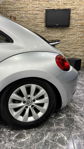 Imagen 3 de 25 de Volkswagen The Beetle 2015 1.4 Tsi Design
