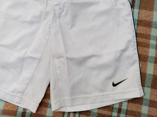 Short Nike Dry Fit Blanco (Usado)